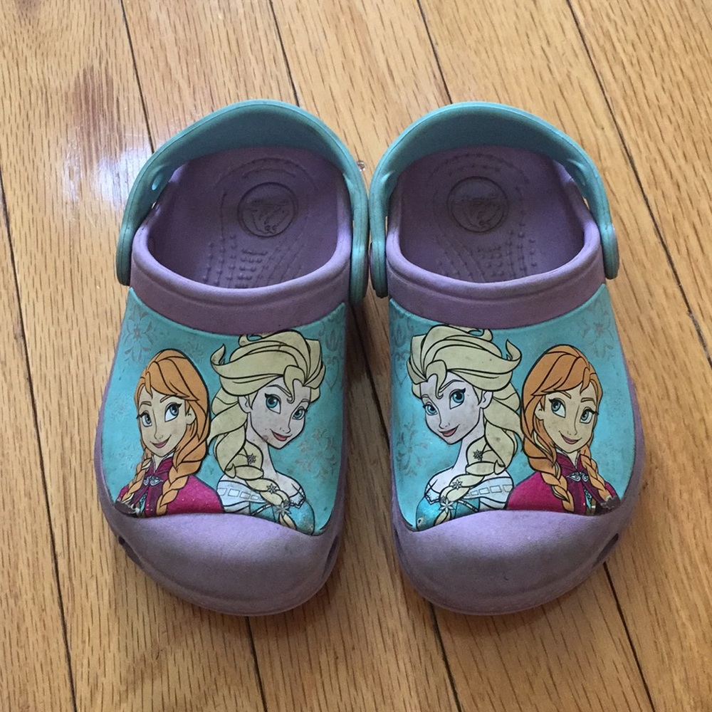 Frozen crocs